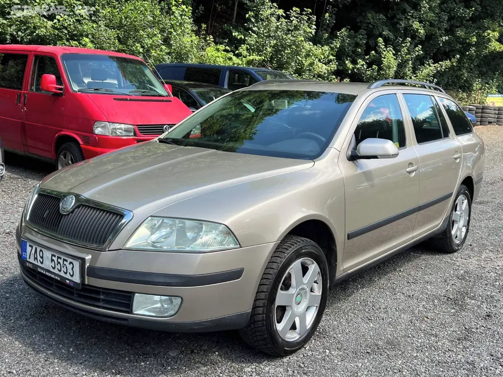 Škoda Octavia Combi 2.0TDI 103kW tažné klim ČR STK